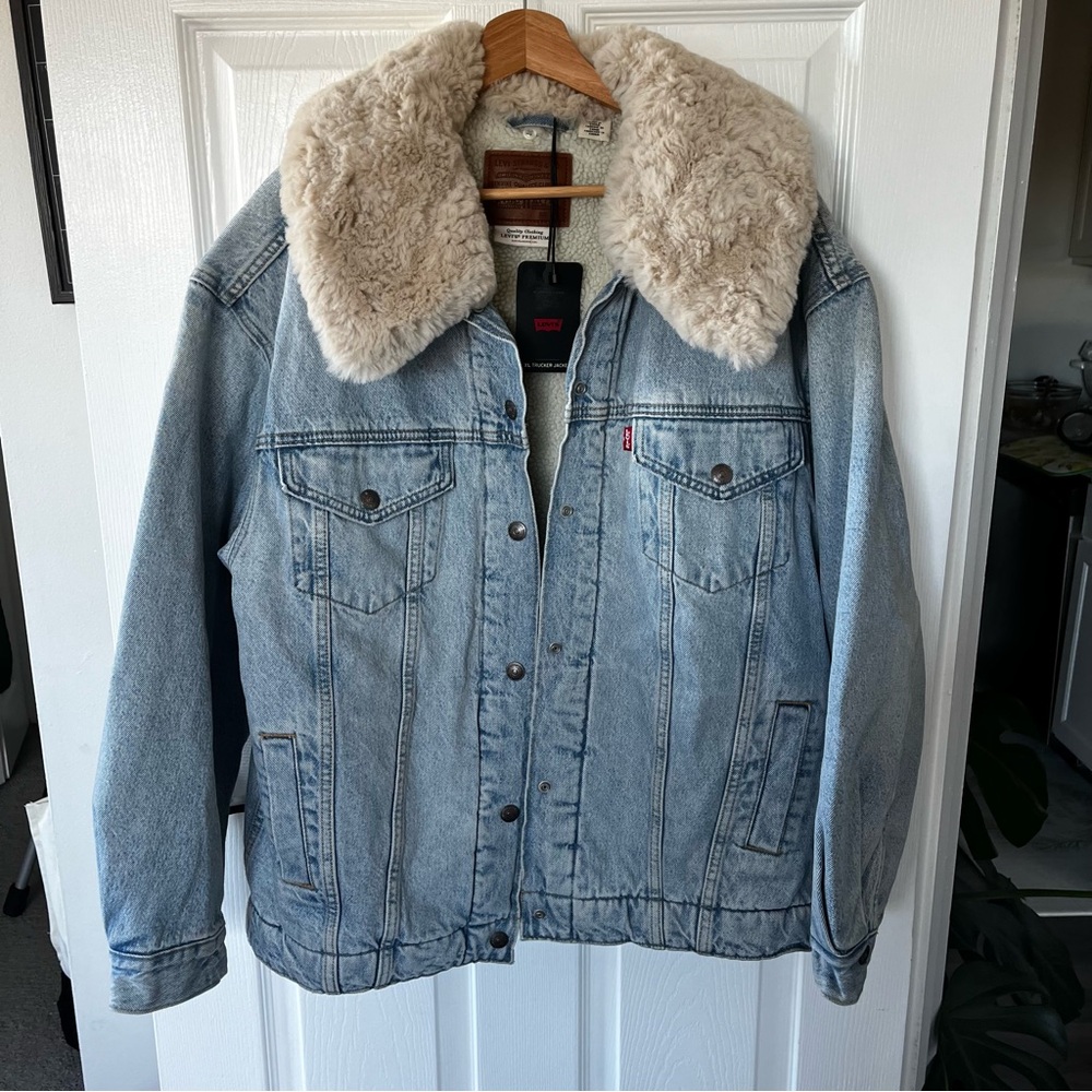 Levi’s XL Trucker Jacket